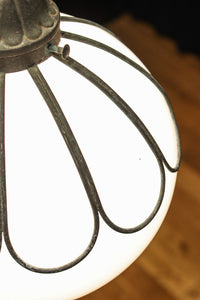 エレガントな金具フレームが素敵な電笠 DC8145