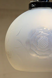 【ご精算用】オパールセントに大輪のお花の透かし模様が優雅に浮かぶ電笠 DC8146