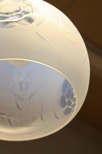 【ご精算用】オパールセントに大輪のお花の透かし模様が優雅に浮かぶ電笠 DC8146