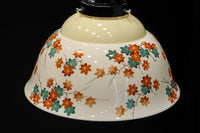 可愛らしい紅葉の絵柄が映えるノリタケの電笠 DC8147