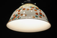 可愛らしい紅葉の絵柄が映えるノリタケの電笠 DC8147