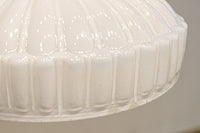 プレス模様でお洒落な雰囲気あるプレスガラス電笠 DC8150