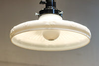 プレス模様が可愛らしい懐かし味のある電笠 DC8151