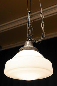 丸みを帯びたシンプルデザインが魅力な電笠 DC8155