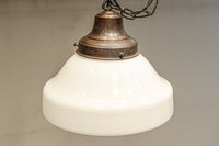 丸みを帯びたシンプルデザインが魅力な電笠 DC8155