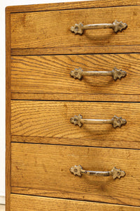 書類整理に使い勝手の良い小引き出し DC8178