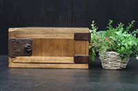 素朴な面持ちある開き戸付き変わり小箪笥 DC8179