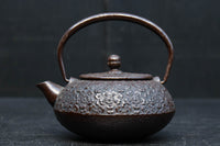 桜模様が浮かぶ小さな鉄瓶 DC8184