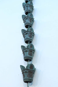 時代の風合いを纏った蕾のような鎖樋 DC8186