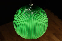 グリーンの縦縞プレス模様で落ち着いた眺めのプレスガラス電笠 DC8189