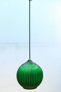 グリーンの縦縞プレス模様で落ち着いた眺めのプレスガラス電笠 DC8189