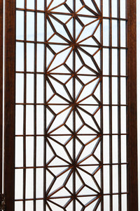 麻の葉組子の帯装飾が華やかな四つ折り衝立 DC8195