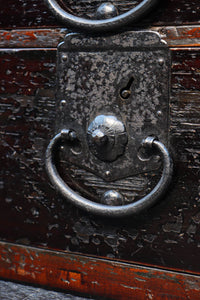 時代を重ねた風合いが趣き深い小引き出し DC8200