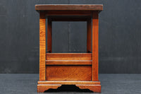 表情豊かな杢目を魅せる縦長の引き出し付き置台 DC8202