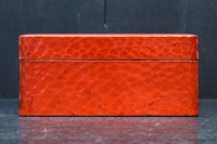 松の大木を力強く彫り描いた美しい朱漆の木箱 DC8205