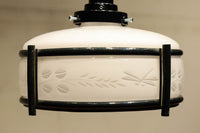 稲とトンボの透かし模様がほのかに浮かぶ電笠 DC8216