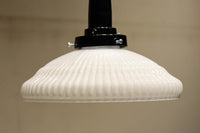 レースの様なプレス模様が可愛らしい電笠 DC8217