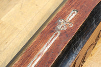 シンメトリーの彫刻柄が大正浪漫漂う艶色の綺麗な梁 DC8222