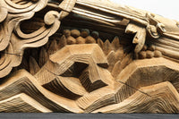 龍へと昇華する鯉の滝昇りを描いた立体彫刻が素晴らしい梁飾り DC8223ab 在庫(a:1 b:1)枚