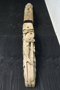 龍へと昇華する鯉の滝昇りを描いた立体彫刻が素晴らしい梁飾り DC8223ab 在庫(a:1 b:1)枚