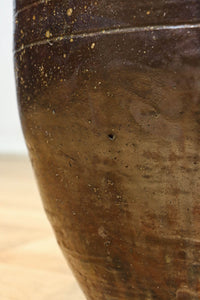 山野草が映えそうな素朴な雰囲気が魅力的な壺 DC8239