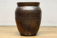 山野草が映えそうな素朴な雰囲気が魅力的な壺 DC8239