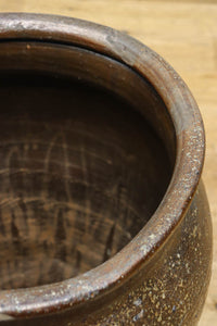 山野草が映えそうな素朴な雰囲気が魅力的な壺 DC8239