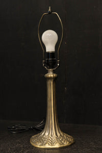 Stained glass desk lamp DC8250