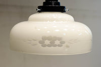 上品な透かし模様が浮かぶ電笠 DC8271