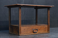 時代を経た味わい深い風合いの置台 DC8251