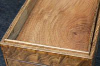 穏やかな流れの杢目で風情溢れる小物入れ DC8252