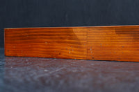 レトロ感のある色彩が温かみのある長方形の小箱 DC8256