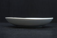 富士山と帆船が浮かぶ水辺の風景を描いた染付中皿 DC8267 在庫4枚