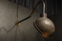 特大サイズ!! 真鍮の鈍い輝きが味わいを深める特大ブラケット DC8306