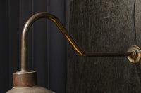 特大サイズ!! 真鍮の鈍い輝きが味わいを深める特大ブラケット DC8306