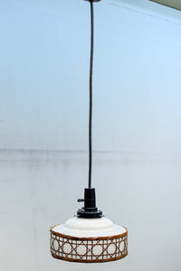 籠目編みの和モダンな竹フレームが素敵な電笠 DC8314