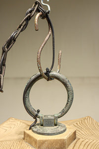 珍品!! 自然の風合いが温かみある木製の灯籠 DC8327