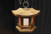 珍品!! 自然の風合いが温かみある木製の灯籠 DC8327