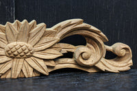 可愛らしい菊の花の小さな彫刻飾り DC8359 在庫2個