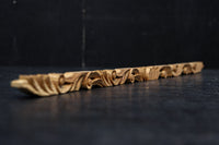 極細!! 花と葉をシンメトリ-に描いた細長彫刻飾り DC8367 在庫2本