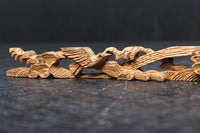 荒波を飛翔する波千鳥を描いた小さな彫刻飾り DC8368ab 在庫(a:1 b:1)枚