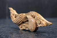 Small sculpture ornament DC8370abc