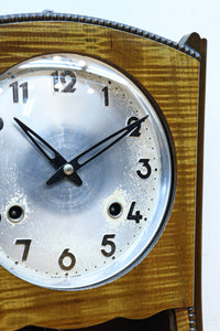 木目調の色合いが映える壁掛け時計【不動】 DC8383