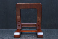 どっしりとした構えの大型皿立て DC8384