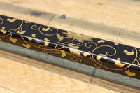 黒漆で雅な気品溢れる手ぬぐい掛け DC8401a