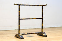 黒漆で雅な気品溢れる手ぬぐい掛け DC8401a