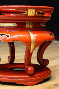 朱漆の華やかな雰囲気の置き台 DC8416