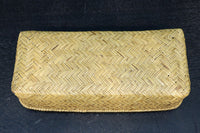 優しい風合いの網代編み中型蓋付き行李(こうり) DC8419