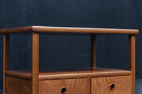 艶やかな風合いに美しい杢目が浮かぶ上品な置台 DC8426