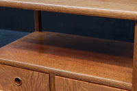 艶やかな風合いに美しい杢目が浮かぶ上品な置台 DC8426